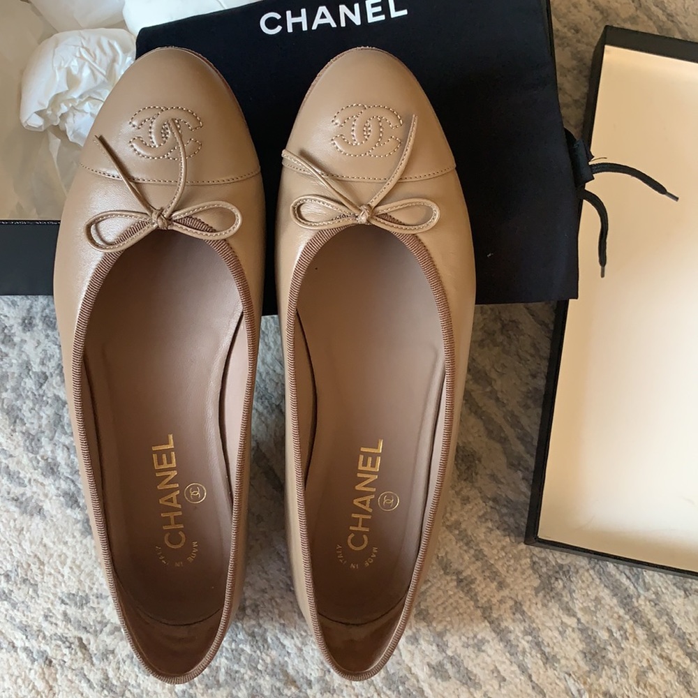 Chanel Nude Leather Ballet Flats